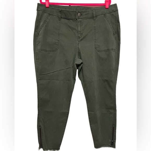 Lane Bryant Chinos  size 20 p - Picture 1 of 4